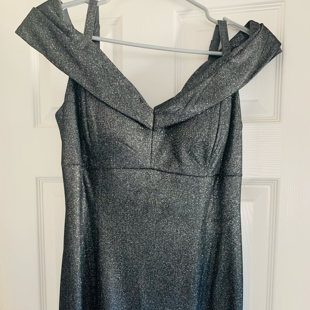 R & M Richards
Cold-Shoulder Metallic Mermaid Gown